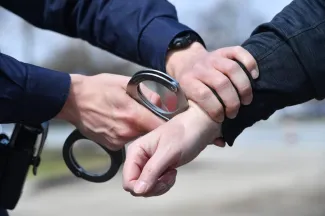 Sokk a Balatonnál: vádat emeltek somogyi gyermekotthon felügyelője ellen