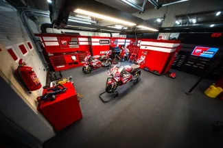 MotoGP titkok: motor és tech a Balatonnál 🏍️